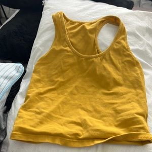 4 razorback crop tanks